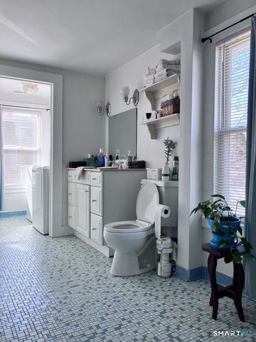 294 Church Street, Guilford, CT 06437