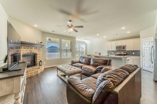 1561 Sugarberry Drive, Forney, TX 75126