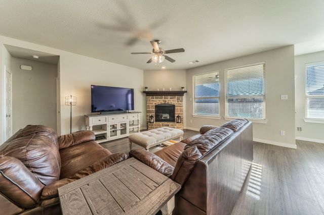 1561 Sugarberry Drive, Forney, TX 75126