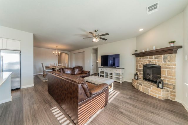 1561 Sugarberry Drive, Forney, TX 75126