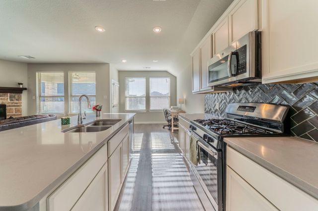 1561 Sugarberry Drive, Forney, TX 75126