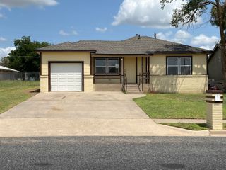 2309 Birch Avenue, Lubbock, TX 79404