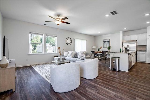 8317 Hunters Grove Road, Union City, GA 30291