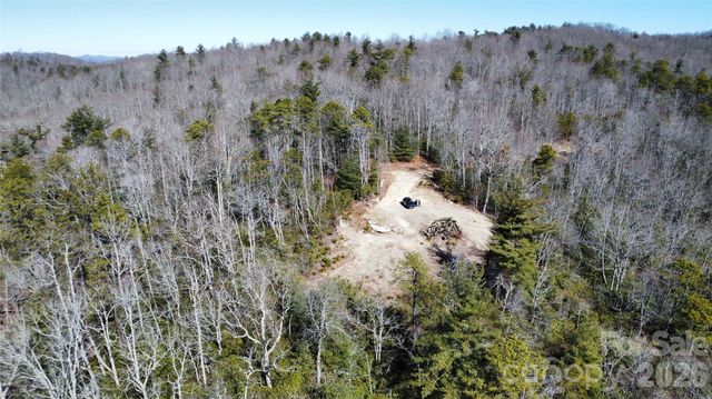 9999 Bulling Creek Road, Penrose, NC 28766