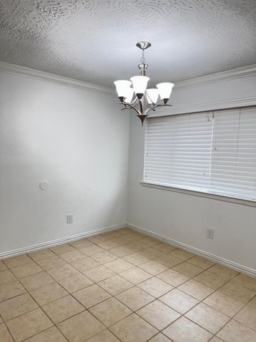 13427 Rampchester Lane, Houston, TX 77015