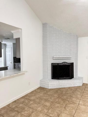 13427 Rampchester Lane, Houston, TX 77015