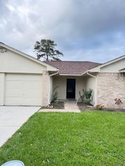 13427 Rampchester Lane, Houston, TX 77015
