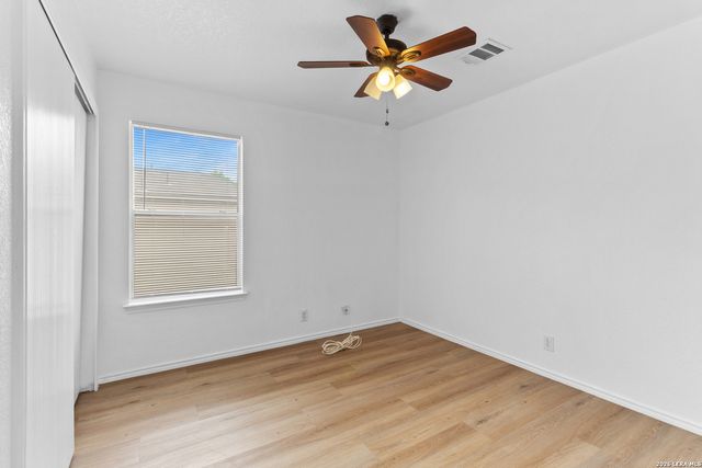 6 MOONDANCE HL, San Antonio, TX 78254