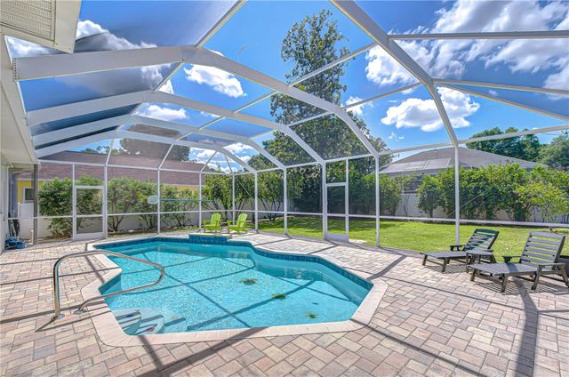 2228 VALRICO FOREST DRIVE, Valrico, FL 33594