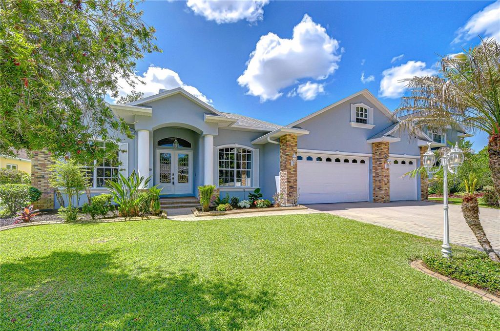 2228 VALRICO FOREST DRIVE, Valrico, FL 33594