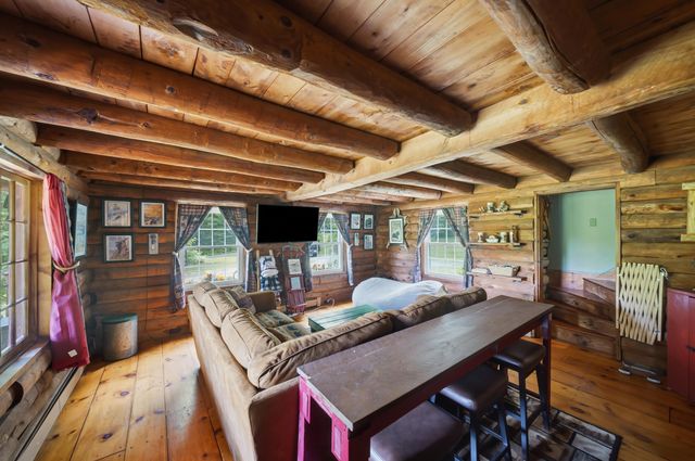 484 Scofield Mountain Road, Winchester, NH 03470