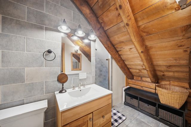 484 Scofield Mountain Road, Winchester, NH 03470