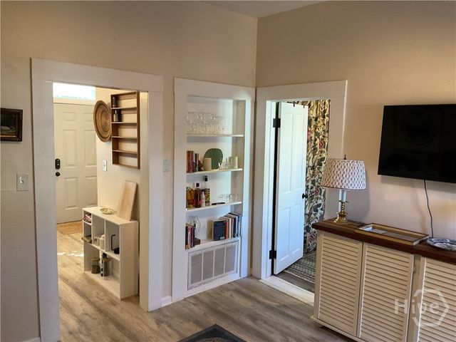 524 E Charlton Street, Savannah, GA 31401