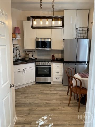 524 E Charlton Street, Savannah, GA 31401