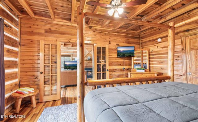 1815 Silver Poplar Lane, Sevierville, TN 37876