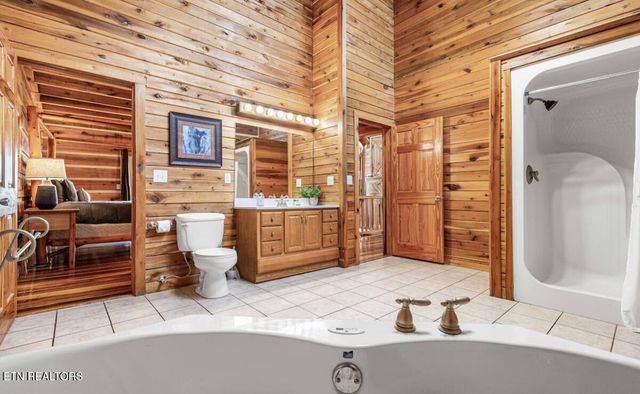 1815 Silver Poplar Lane, Sevierville, TN 37876