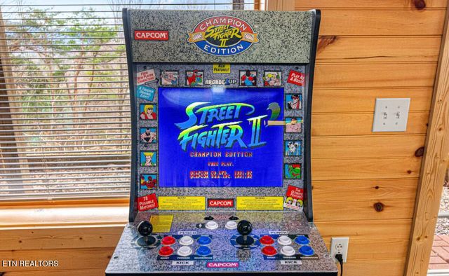 1815 Silver Poplar Lane, Sevierville, TN 37876