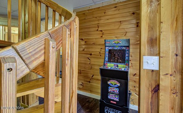 1815 Silver Poplar Lane, Sevierville, TN 37876