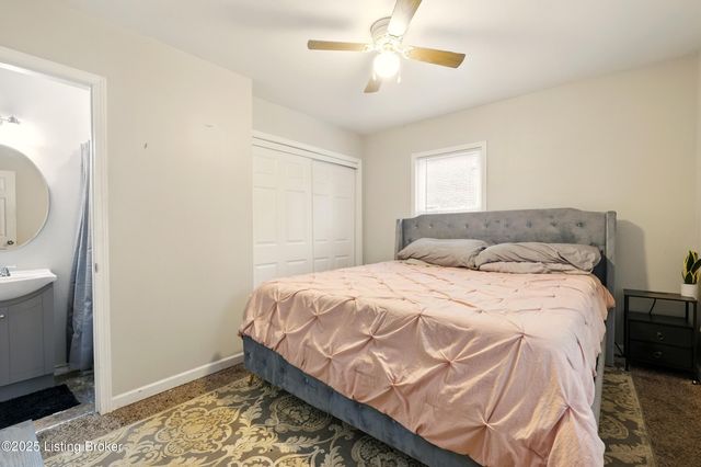 8808 Willowcreek Dr, Louisville, KY 40219