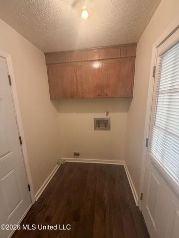 242 Shiloh Drive, Jackson, MS 39212