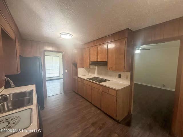 242 Shiloh Drive, Jackson, MS 39212
