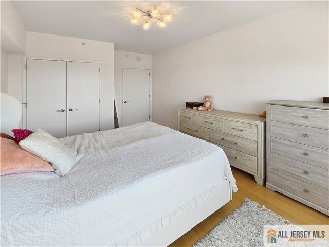 110 Somerset Street 2209, New Brunswick, NJ 08901