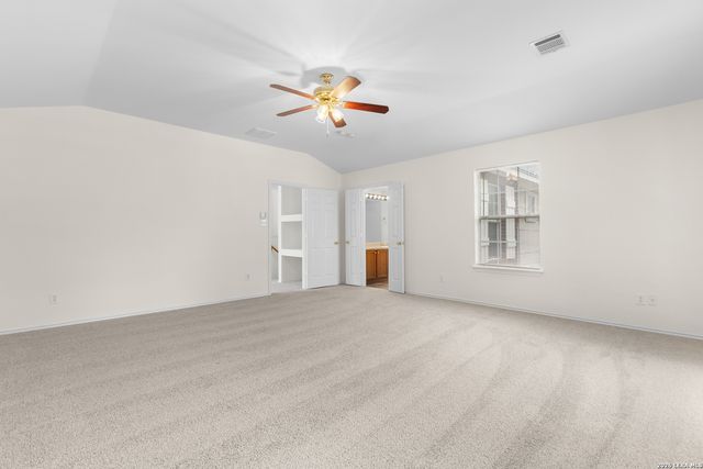 9134 Hilltop Crossing Dr, San Antonio, TX 78251