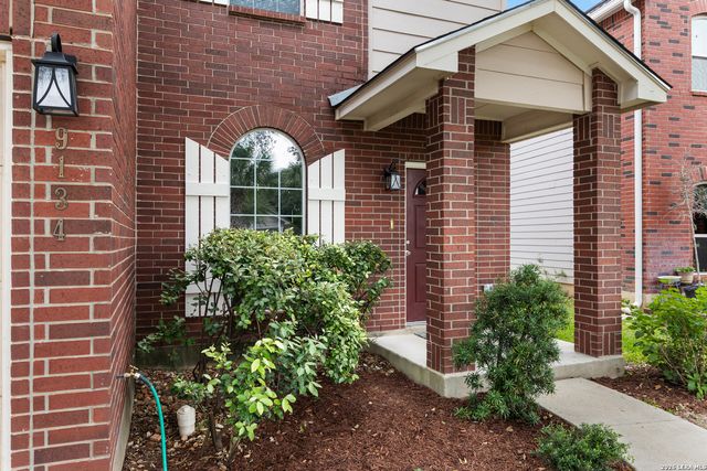 9134 Hilltop Crossing Dr, San Antonio, TX 78251