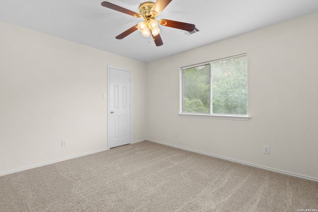 9134 Hilltop Crossing Dr, San Antonio, TX 78251