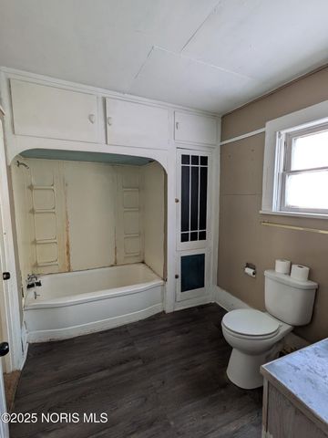 403 N Walnut Street, Bryan, OH 43506