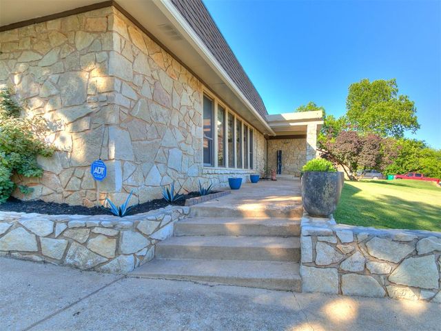 6309 Paschall Court, Oklahoma City, OK 73132
