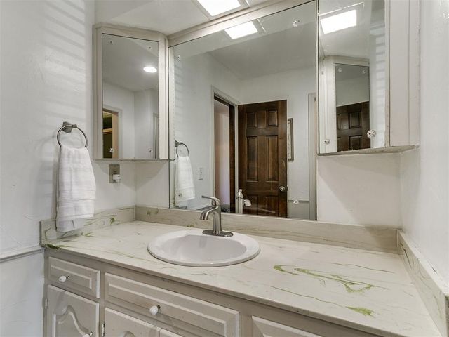 6309 Paschall Court, Oklahoma City, OK 73132