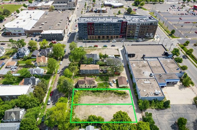2828 & 2824 27th Avenue S, Minneapolis, MN 55406