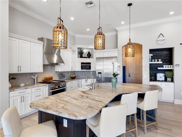 4226 SE 6th PL, Cape Coral, FL 33904