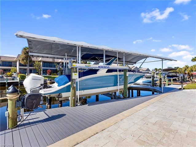 4226 SE 6th PL, Cape Coral, FL 33904