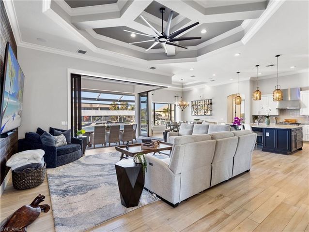 4226 SE 6th PL, Cape Coral, FL 33904