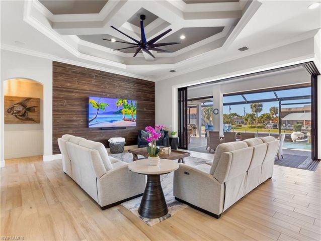 4226 SE 6th PL, Cape Coral, FL 33904