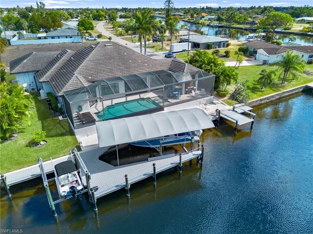 4226 SE 6th PL, Cape Coral, FL 33904