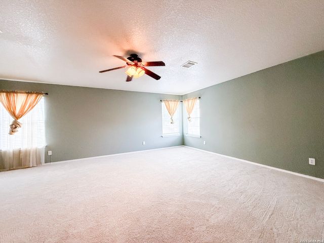 718 Barrow Peak, San Antonio, TX 78251