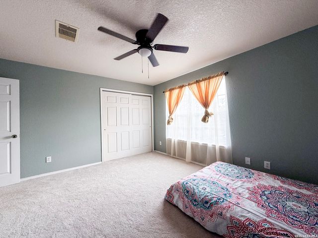 718 Barrow Peak, San Antonio, TX 78251