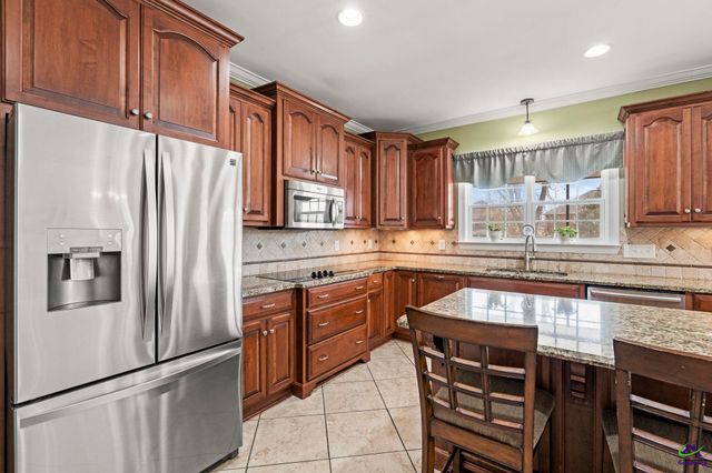 121 Bridgeway Drive, Warner Robins, GA 31088