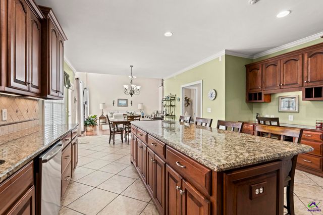 121 Bridgeway Drive, Warner Robins, GA 31088