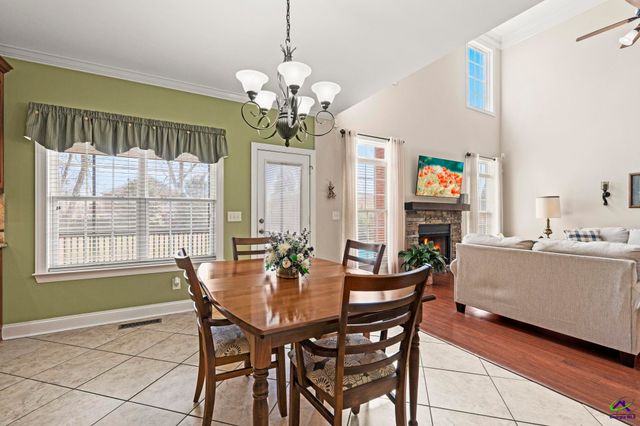 121 Bridgeway Drive, Warner Robins, GA 31088