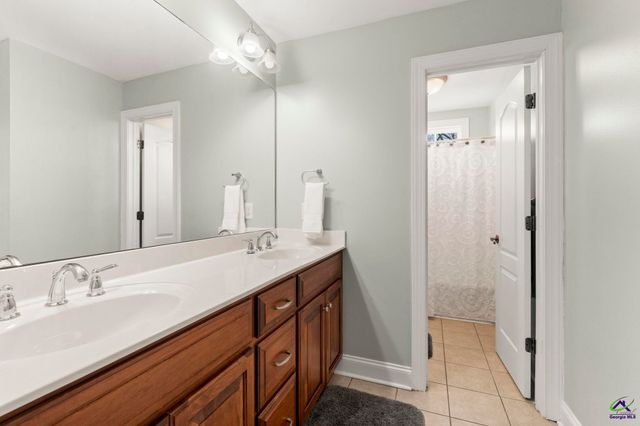 121 Bridgeway Drive, Warner Robins, GA 31088