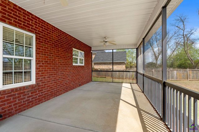 121 Bridgeway Drive, Warner Robins, GA 31088