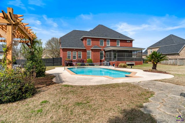 121 Bridgeway Drive, Warner Robins, GA 31088