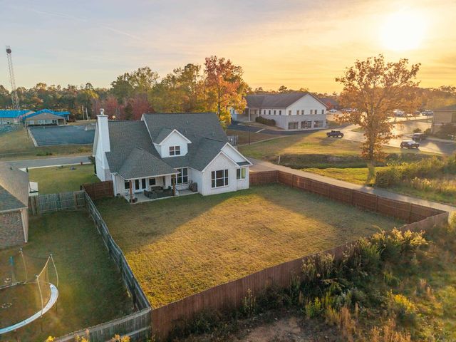 105 Coneflower Court, Hot Springs, AR 71901