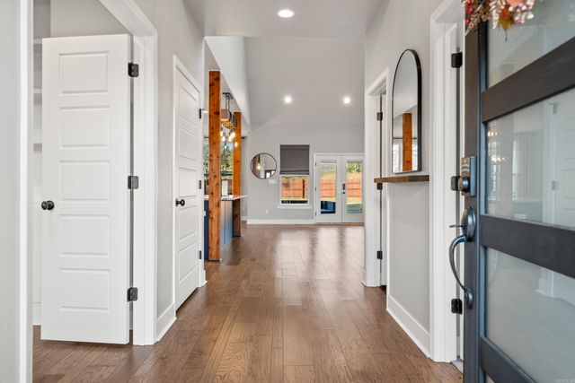 105 Coneflower Court, Hot Springs, AR 71901