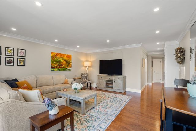 85 E India Row 20G, Boston, MA 02110