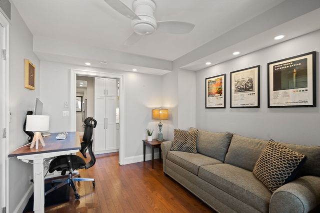 85 E India Row 20G, Boston, MA 02110